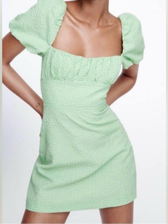 Zara Dresses & Skirts - Zara Pastel Green Gingham Puff-Sleeve Mini Dress